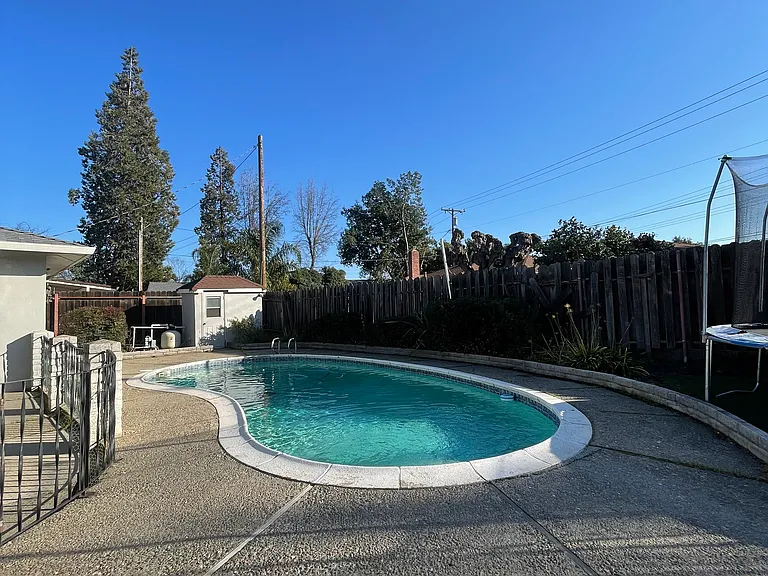 1140 Lake Home Dr — Photo 23