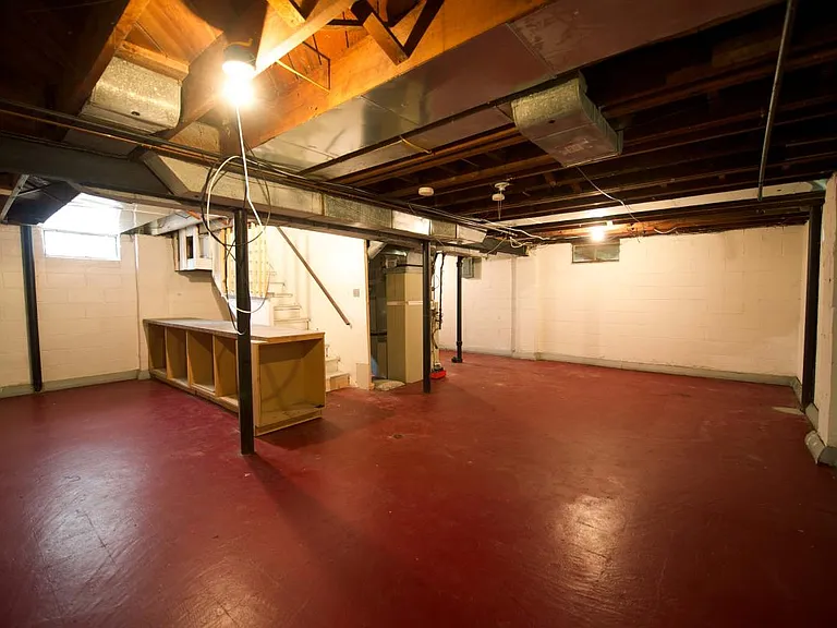 13508 Pullman St — Photo 6