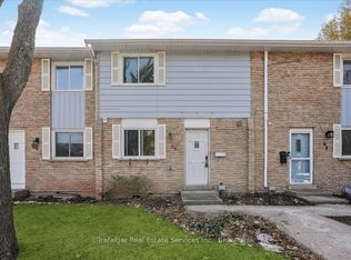 66 Worthington Dr, Oakville, ON L6L1C9