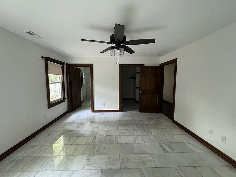 2112 Munden Point Rd — Photo 28