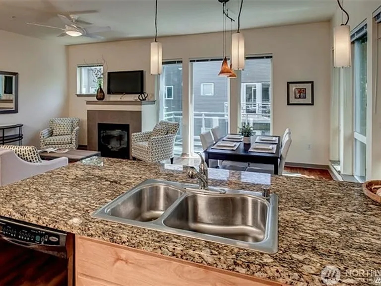 375 Kirkland Ave #325 — Photo 7