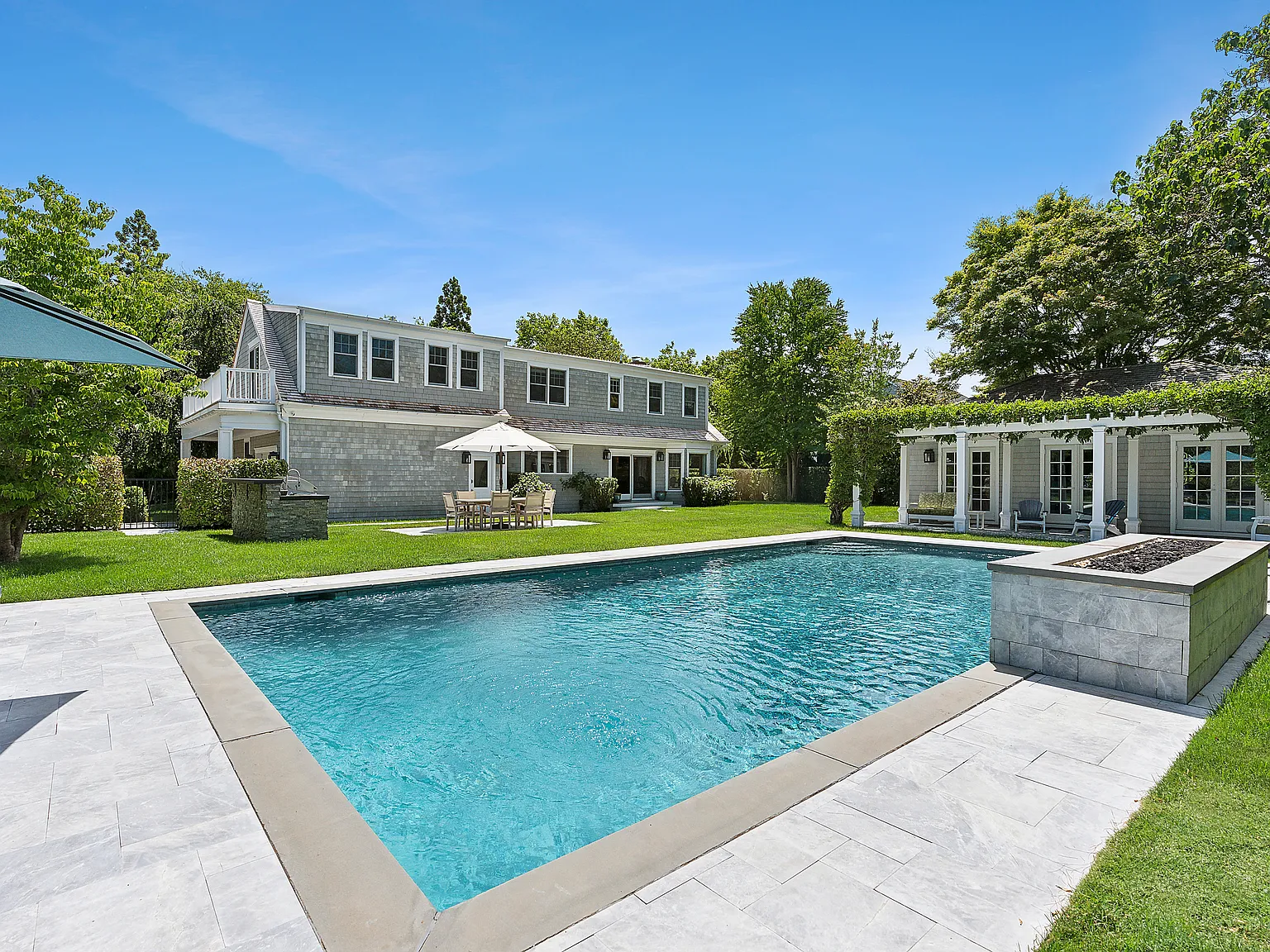 Pristine Southampton Village Rental — Photo 2