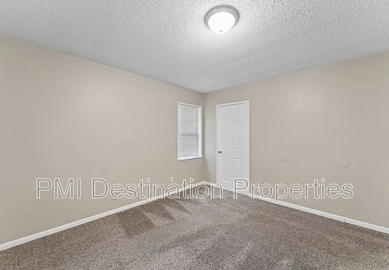 5431 N Indiana Ave — Photo 24