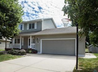 4905 E 22nd St, Sioux Falls, SD 57110