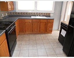 3rd image of 215 Carolina Ave