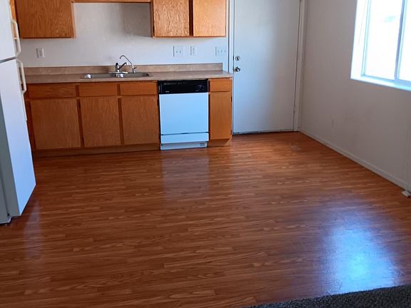 3rd image of 140 Opossum Dr #102