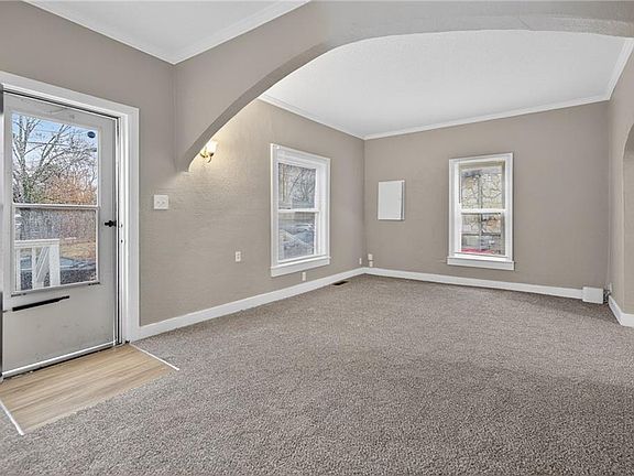 5th image of 1212 N Spring St