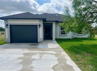 686 County Road 3061, Orange Grove, TX 78372