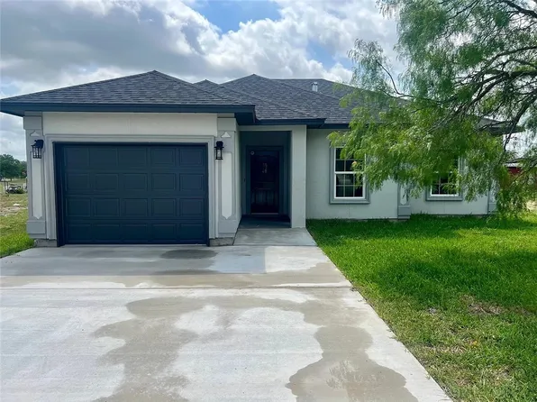 686 County Road 3061, Orange Grove, TX 78372