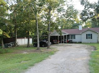 13702 Oak Forest Ln, Dayton, TX 77535