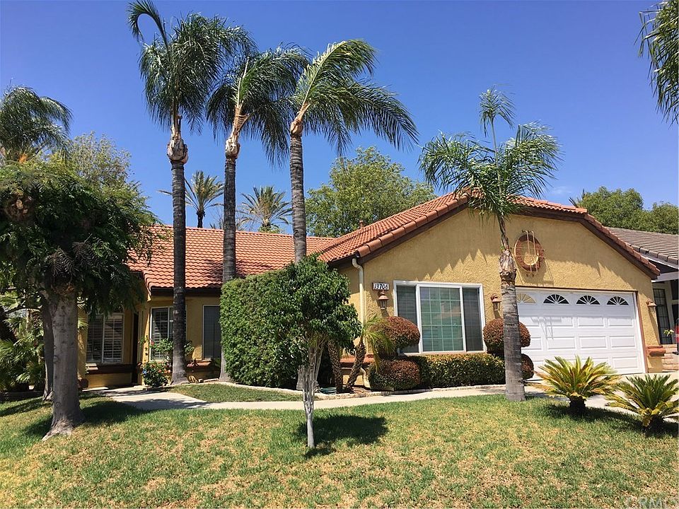 1st image of 13706 Stanford Ct