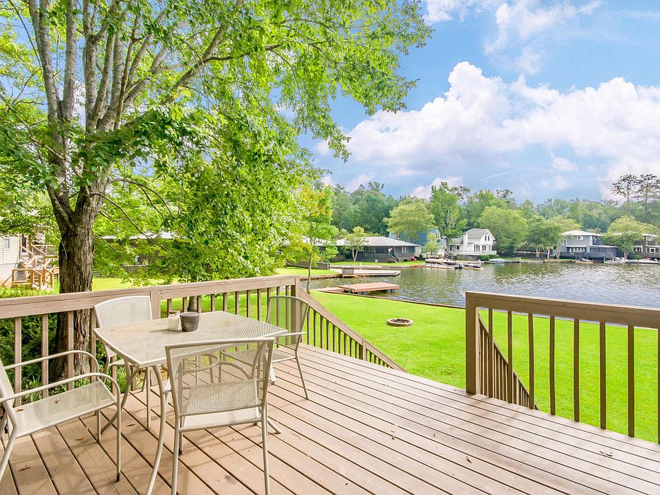 1st image of 9 Wood Ln