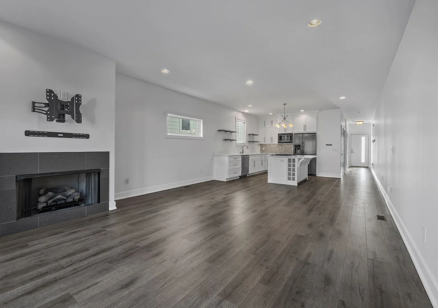 Modern 3 bedroom Home in East Nashville Close to the Most Popular Places in Nashville! — Photo 4