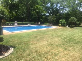 615 Hemlock Dr SE, Huntsville, AL 35803