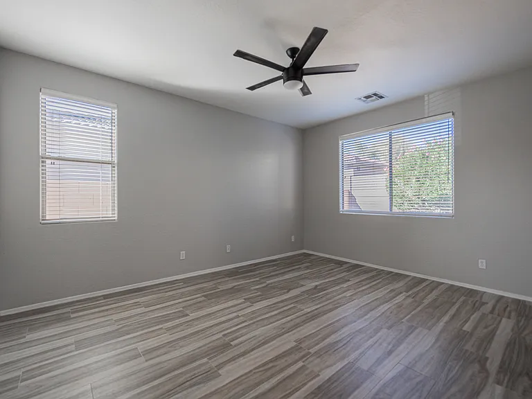 7312 E Mills St — Photo 11