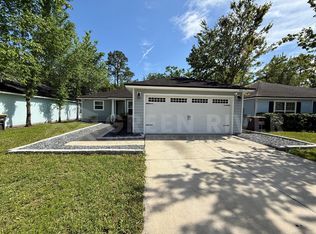 8212 Maple St, Jacksonville, FL 32244