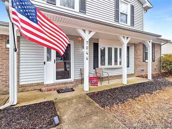 3rd image of 7044 Timbercroft Ln