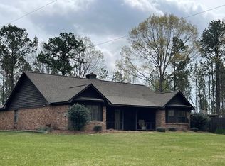 8546 Hurricane Rd, Gilbertown, AL 36908