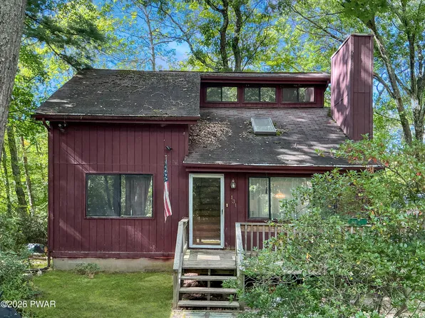 131 Colette Ln, Dingmans Ferry, PA 18328