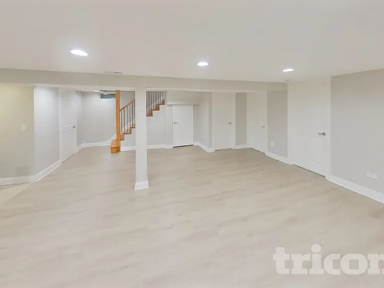 1421 Redwood Dr — Photo 13