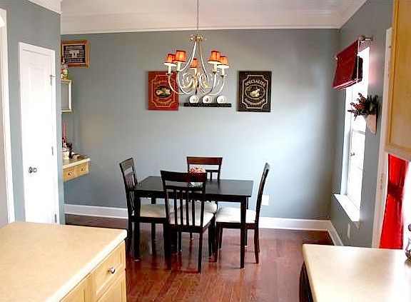 dining room and dry bar