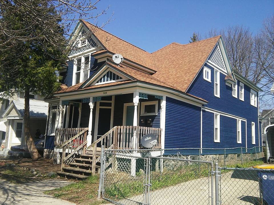 1st image of 206 National Ave NW #1