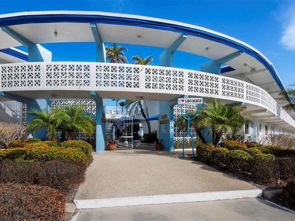 475 BENJAMIN FRANKLIN DRIVE #215, SARASOTA, FL 34236