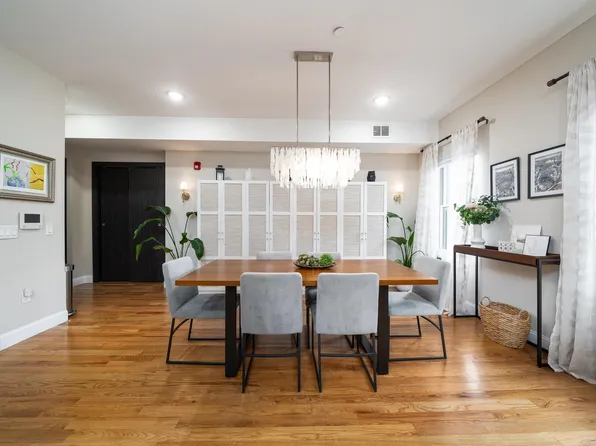 65 Storms Avenue image 6 of 29