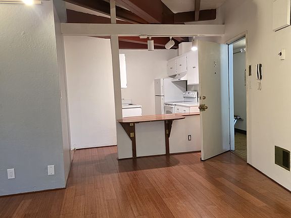 4th image of 3333 Harrison St #3