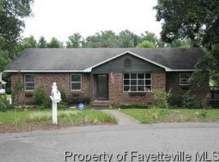 5601 Lockheart Cir, Fayetteville, NC 28303