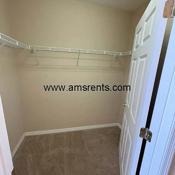 9429 Myrtle Creek Ln #402 — Photo 26