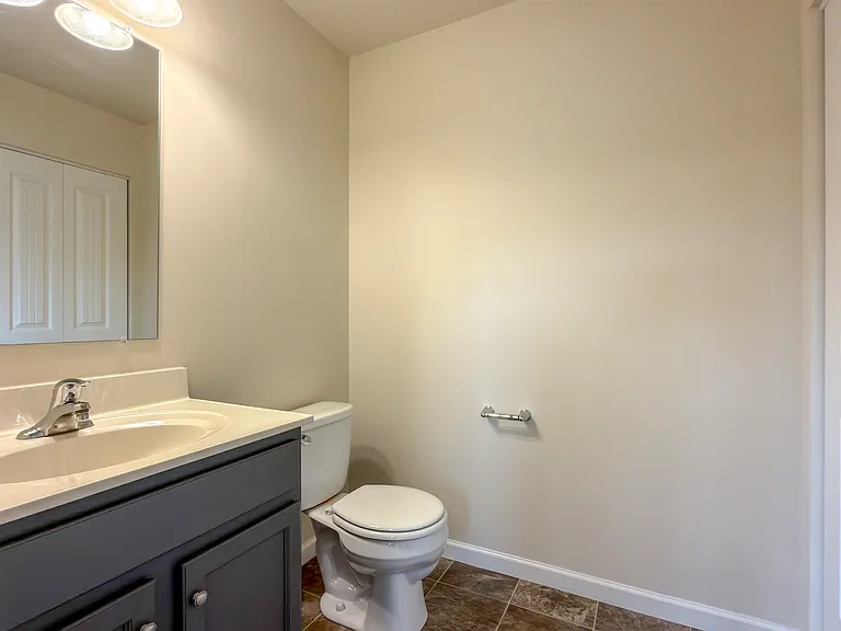 222 Blackford Blvd — Photo 10