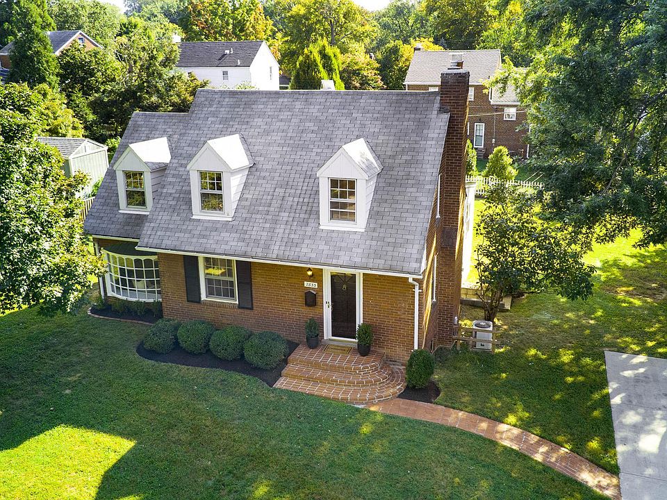 1st image of 2833 Meadow Ln