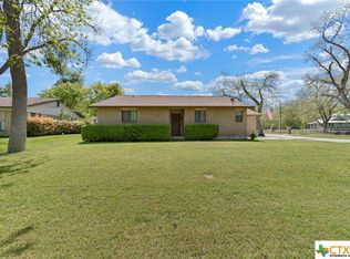 104 Trail Vw, New Braunfels, TX 78130