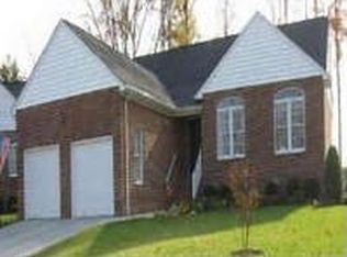 4818 Village Lake Dr, North Chesterfield, VA 23234