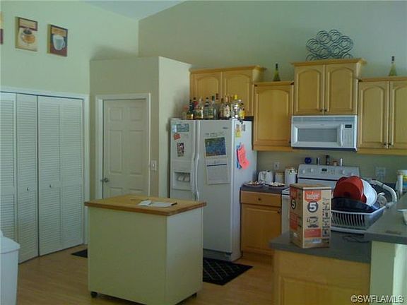 3rd image of 12490 Eagle Pointe Cir