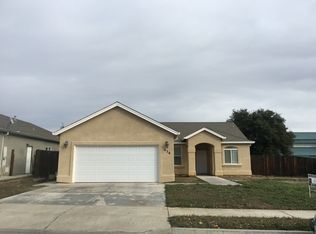 470 Springtime Ln, Red Bluff, CA 96080