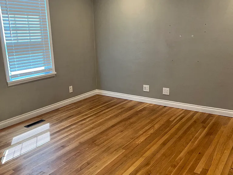 324 E Rockwell Ave — Photo 9