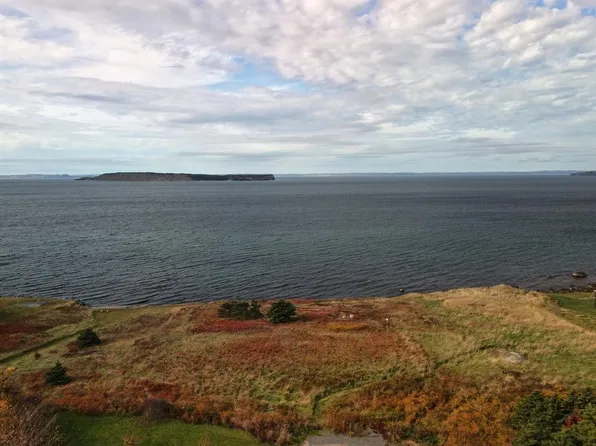 69 Flats Road, Conception Bay South, NL A1W3C2