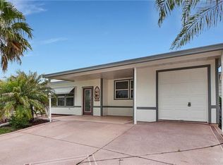 1609 Myrtle Beach Dr, Lady Lake, FL 32159