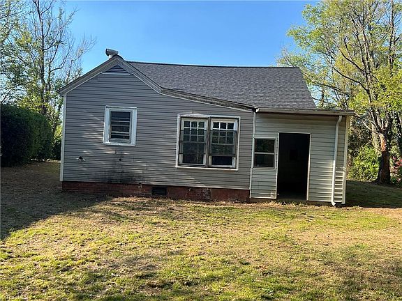 4th image of 1219 W Market Center Dr