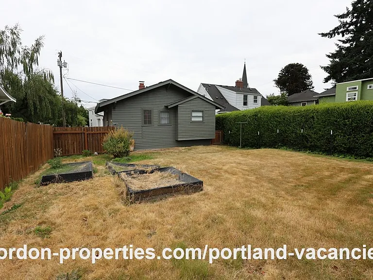 3815 SE 11th Ave — Photo 41