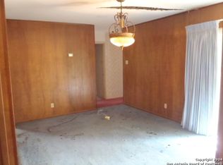 5410 Arneson Dr, Kirby, TX 78219