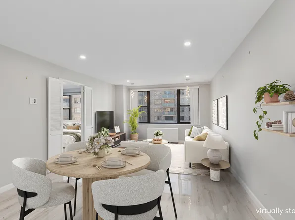 305 East 40th Street image 4 of 23