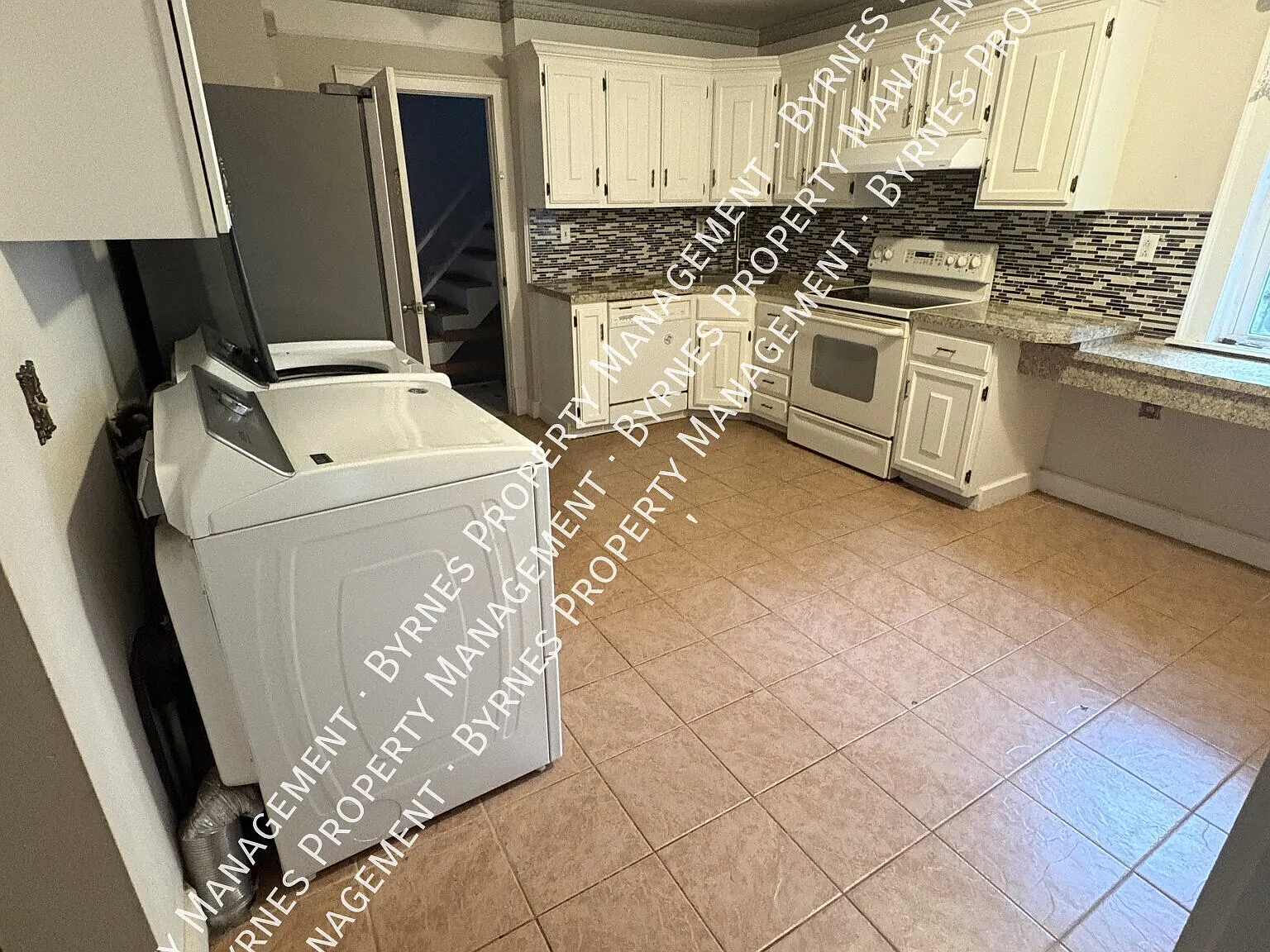 2 bed, $1,800 — Photo 3