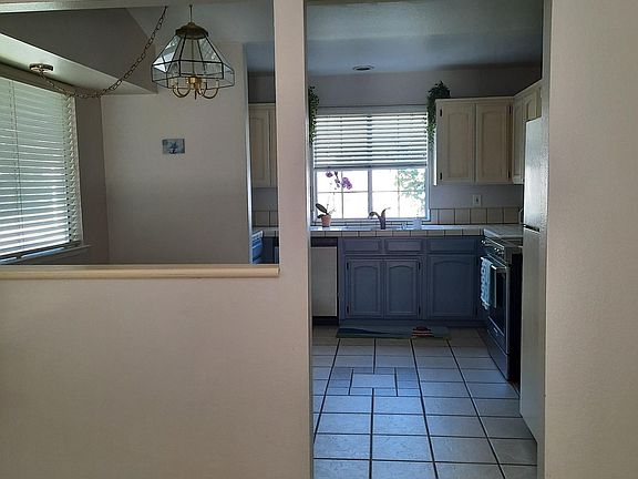 4th image of 10674 N Seacrest Dr