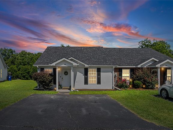 4th image of 108 Pender Row Cir