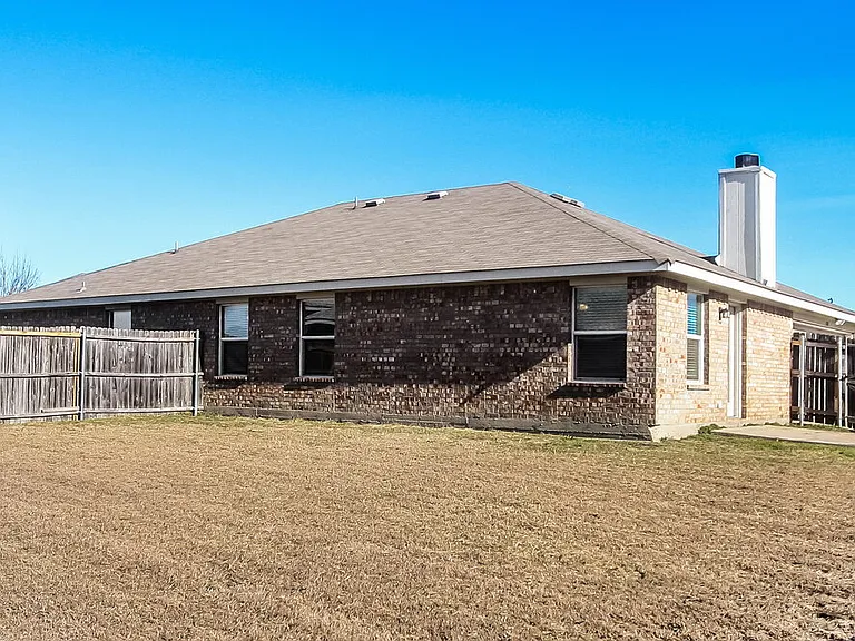 714 Nichols Dr — Photo 19