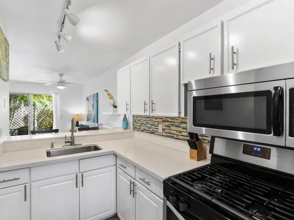 75-6008 Alii Dr APT 111, Kailua Kona, HI 96740