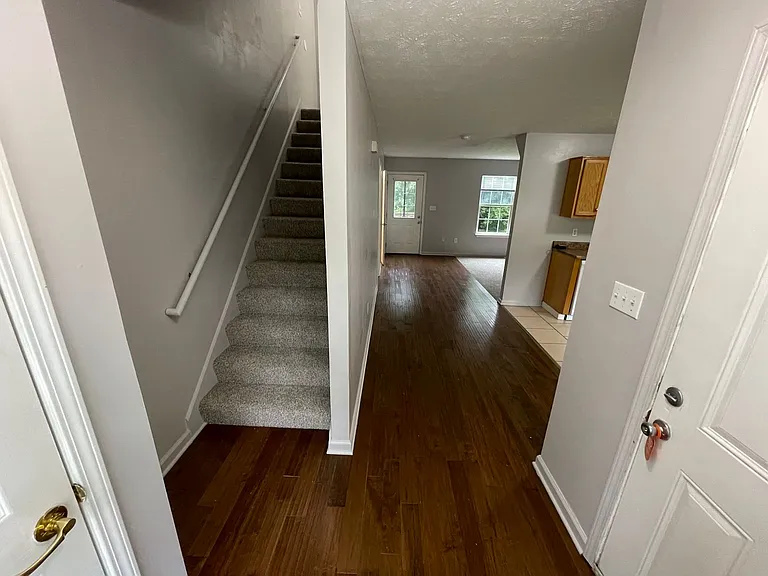 190 Benson Pike Duplex — Photo 21